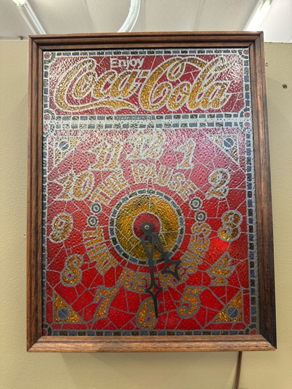 Vintage Coca Cola Light Up Wall Clock Stained Glass Man Cave Decor